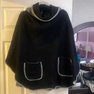 Steve Madden Black and White Poncho